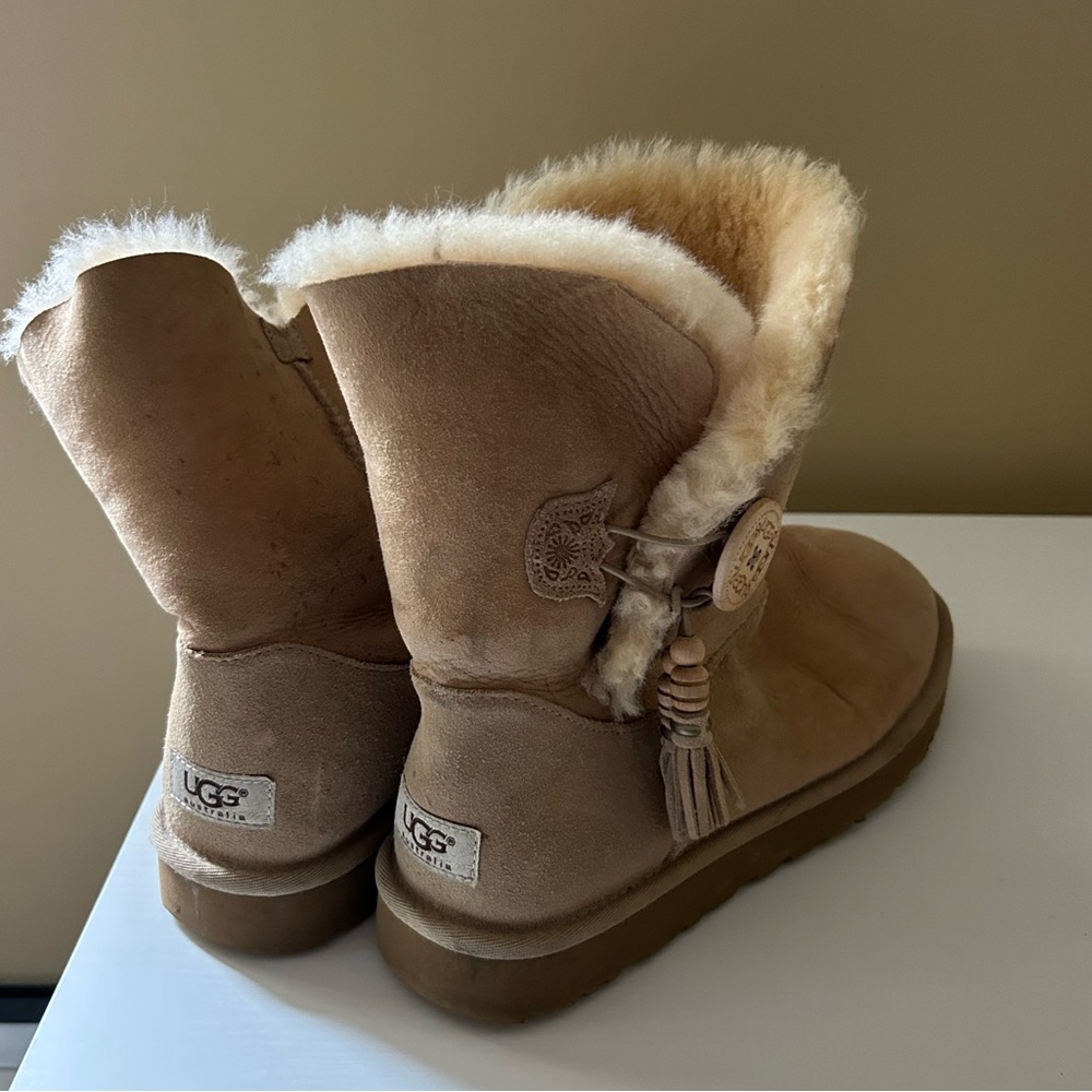 UGG Classic Button II Short Boot in Chestnut - Picture 6 of 7